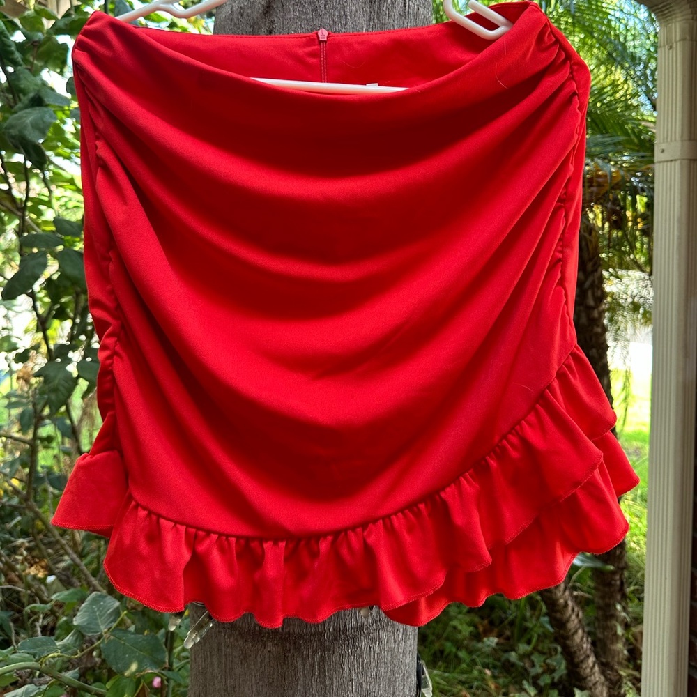 Red ruffle skirt, new without tags!